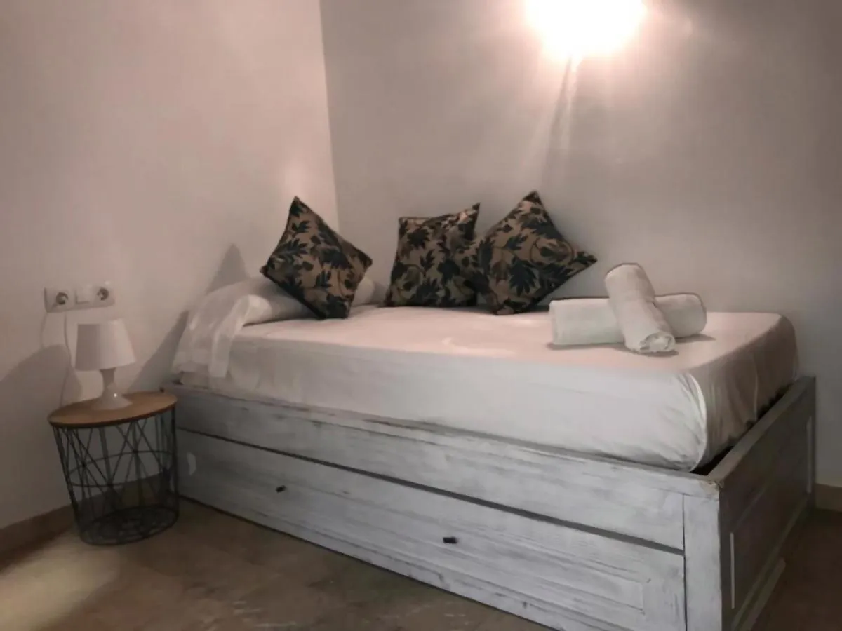 Mallarme Teatinos Malaga Apartment